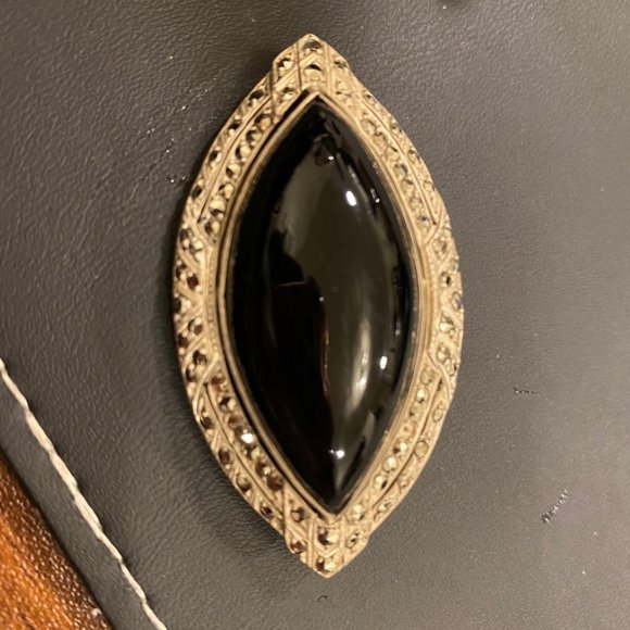 ANTIQUE STERLING BROOCH/PIN  WITH MARQUISITE - Picture 4 of 4